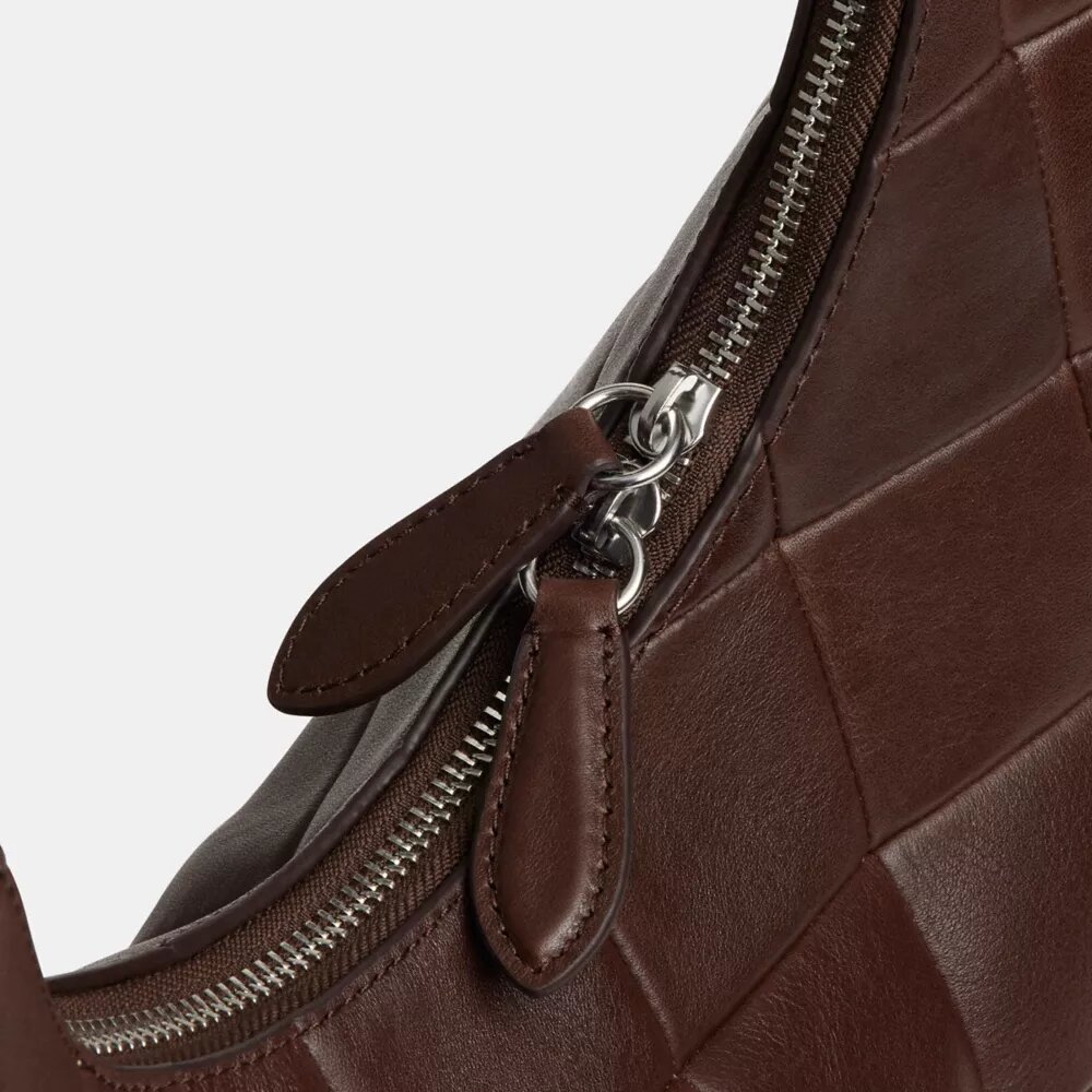 Alter/Ego Große Crescent-Schultertasche