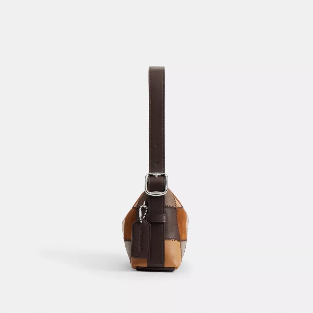 Alter/Ego Kleine, locker sitzende Schultertasche