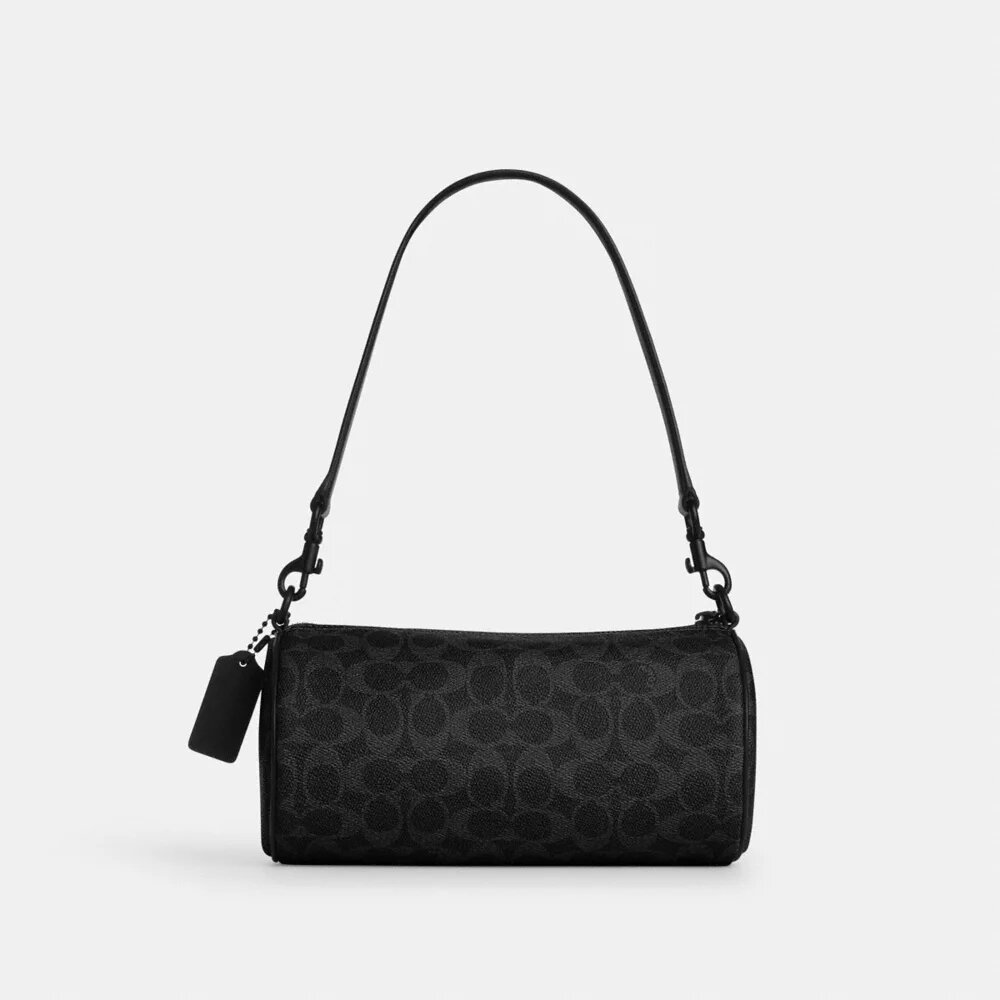 Andre Barrel Bag 24 aus Signature Canvas