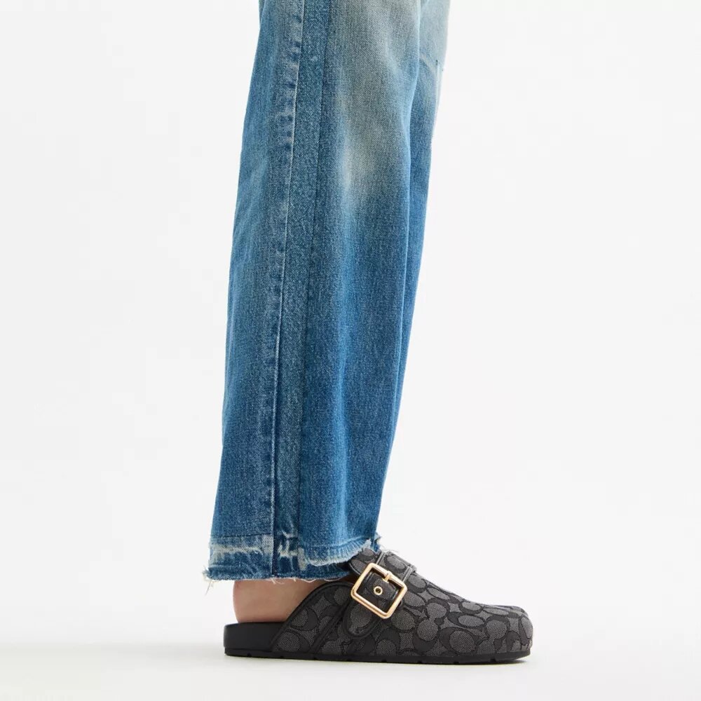 Archival-Clog mit Schnalle aus charakteristischem Jacquard