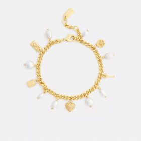Armband mit Perlen- und Herz-Anhängern