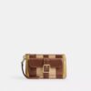 Ashton-Handgelenktasche mit gestreiftem Patchwork