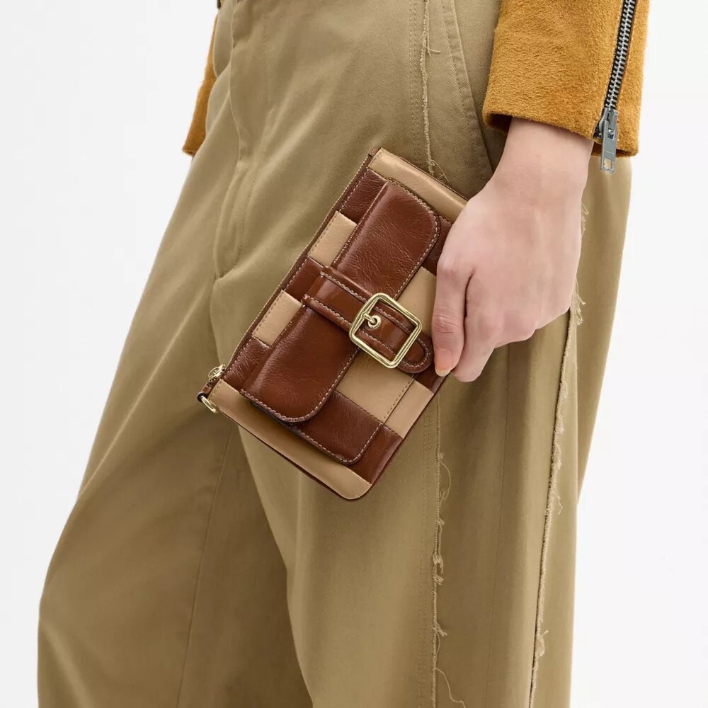 Ashton-Handgelenktasche mit gestreiftem Patchwork
