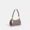 Ashton-Schultertasche aus charakteristischem Jacquard