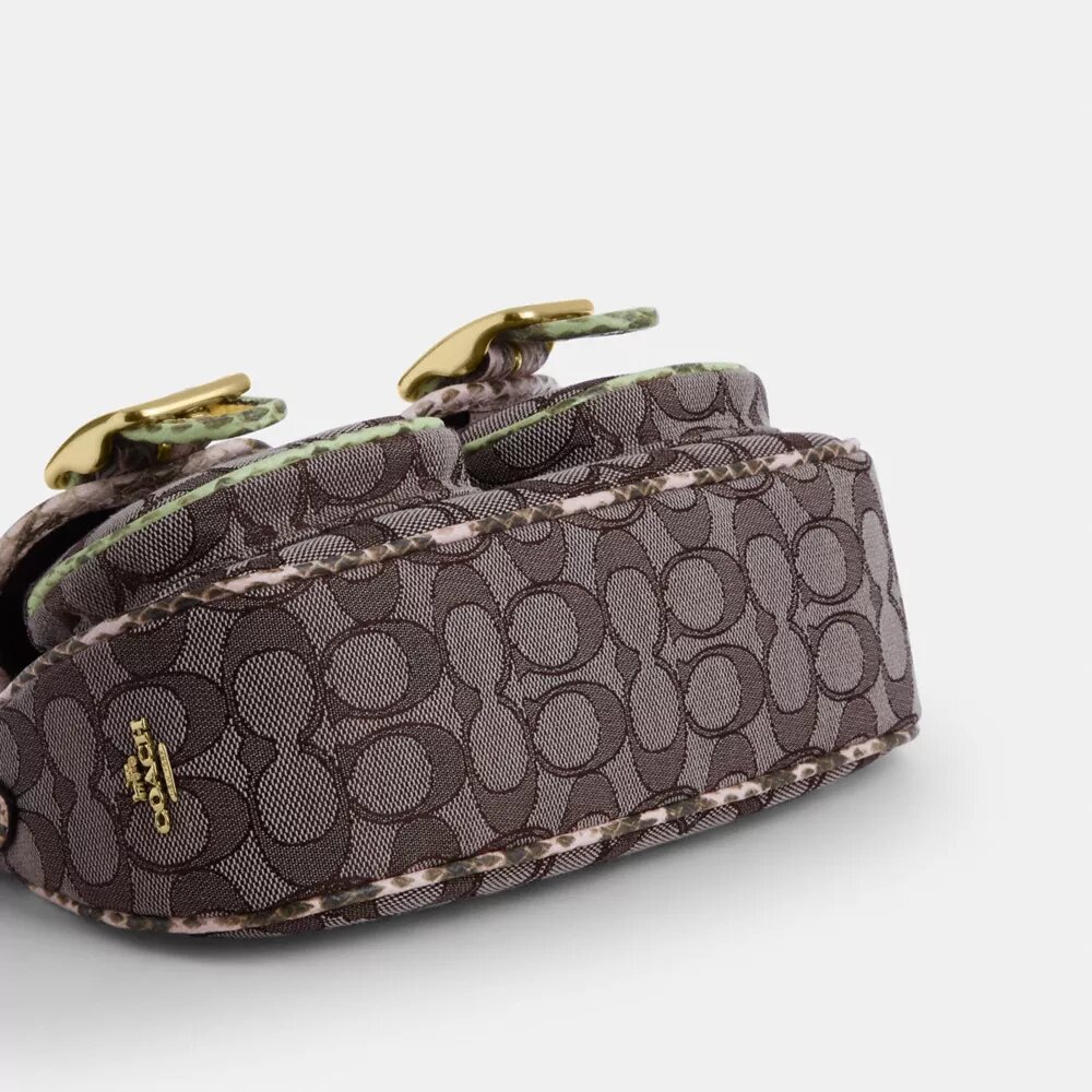 Ashton-Schultertasche aus charakteristischem Jacquard