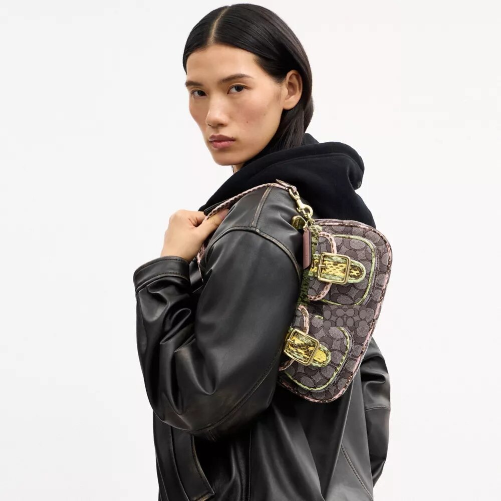 Ashton-Schultertasche aus charakteristischem Jacquard