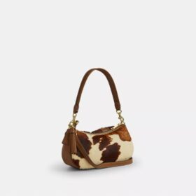 Ashton-Schultertasche aus Haarkalbsleder mit Kuhmuster