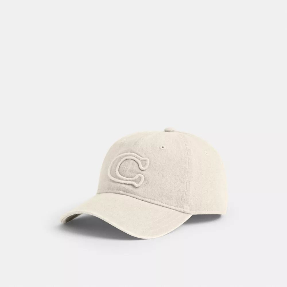 Baseballkappe mit charakteristischem Aufnäher