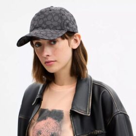 Baseballkappe mit charakteristischem Jacquard-Muster