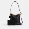 Bleecker Bucket Bag aus Lammfell