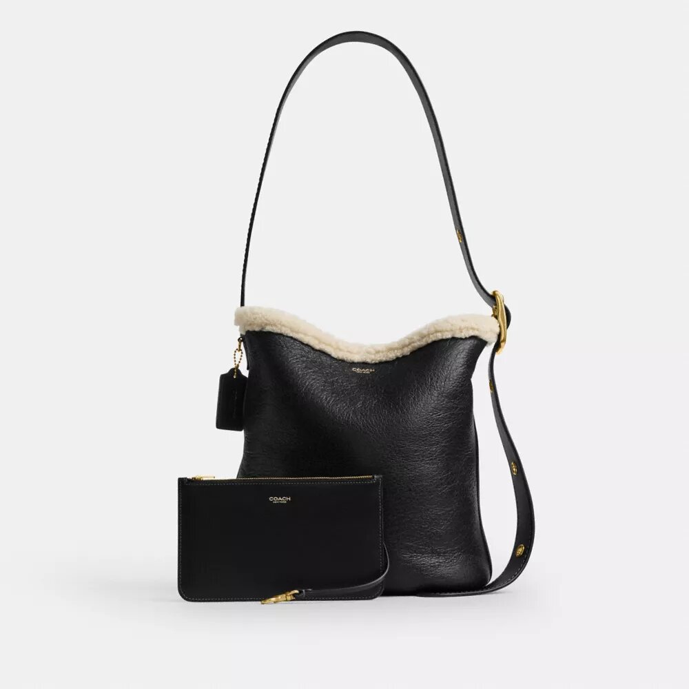 Bleecker Bucket Bag aus Lammfell
