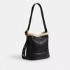 Bleecker Bucket Bag aus Lammfell