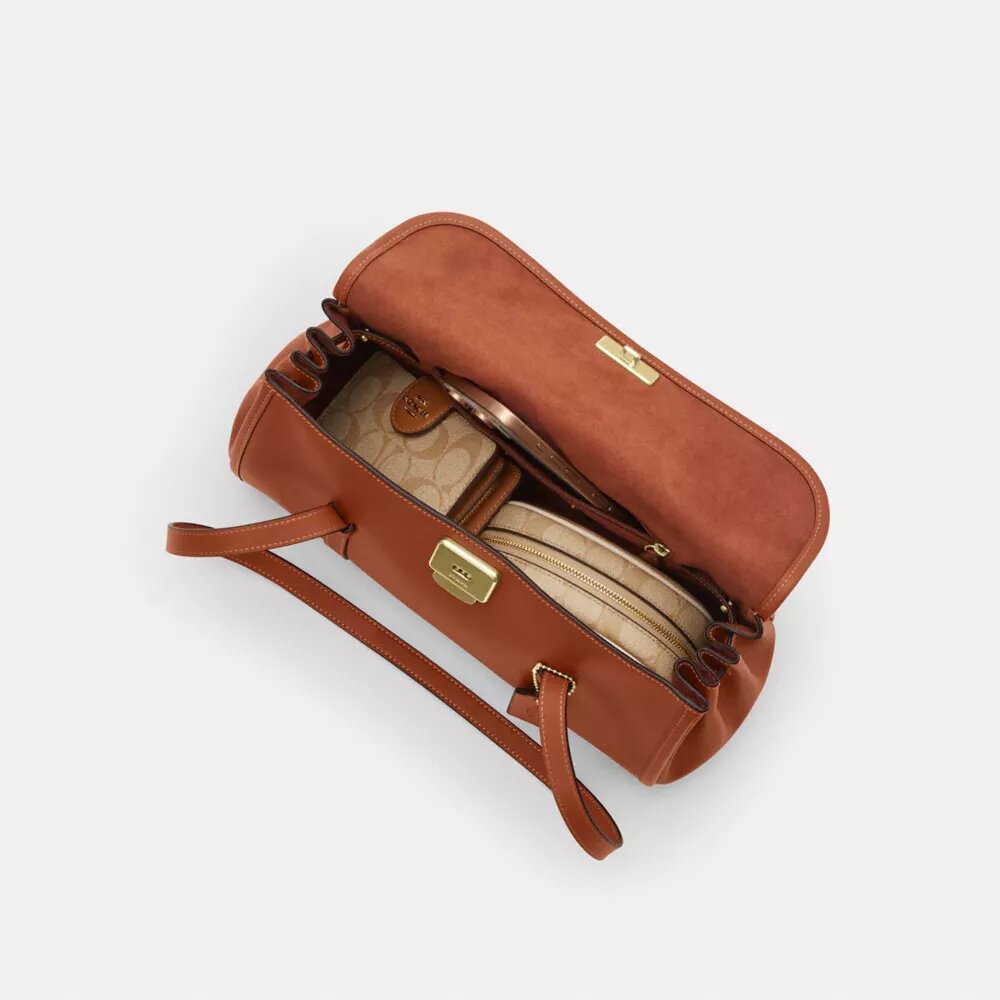 Bridget-Schultertasche mit Klappe