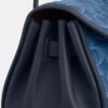 Bridget-Schultertasche mit Klappe aus Signature-Denim