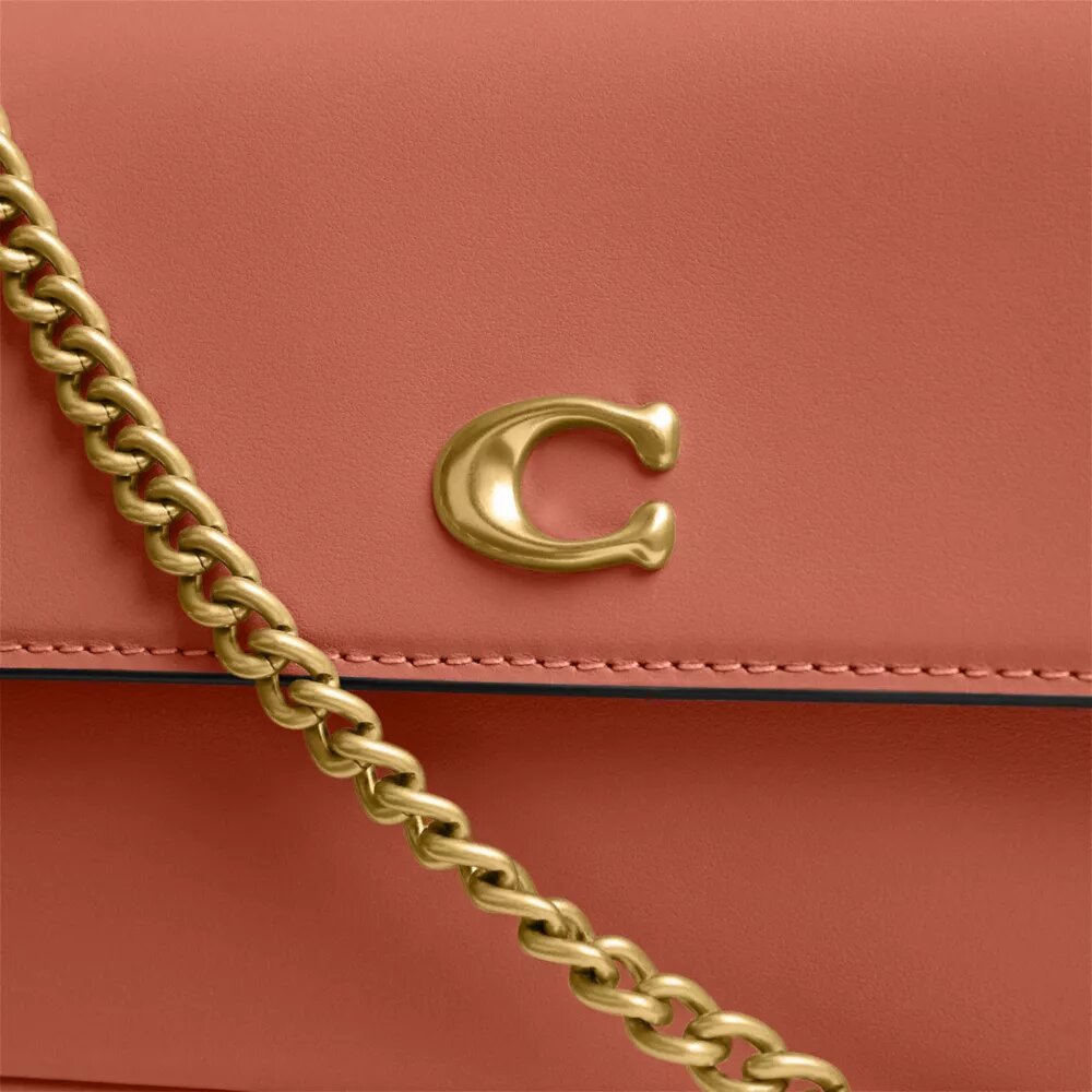 Brooke-Kettenhandtasche mit Klappe