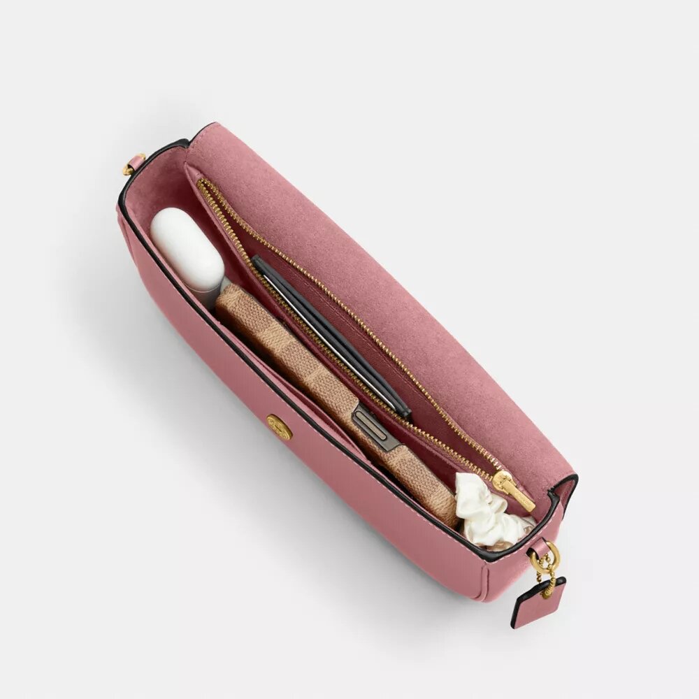 Brooke-Kettenhandtasche mit Klappe