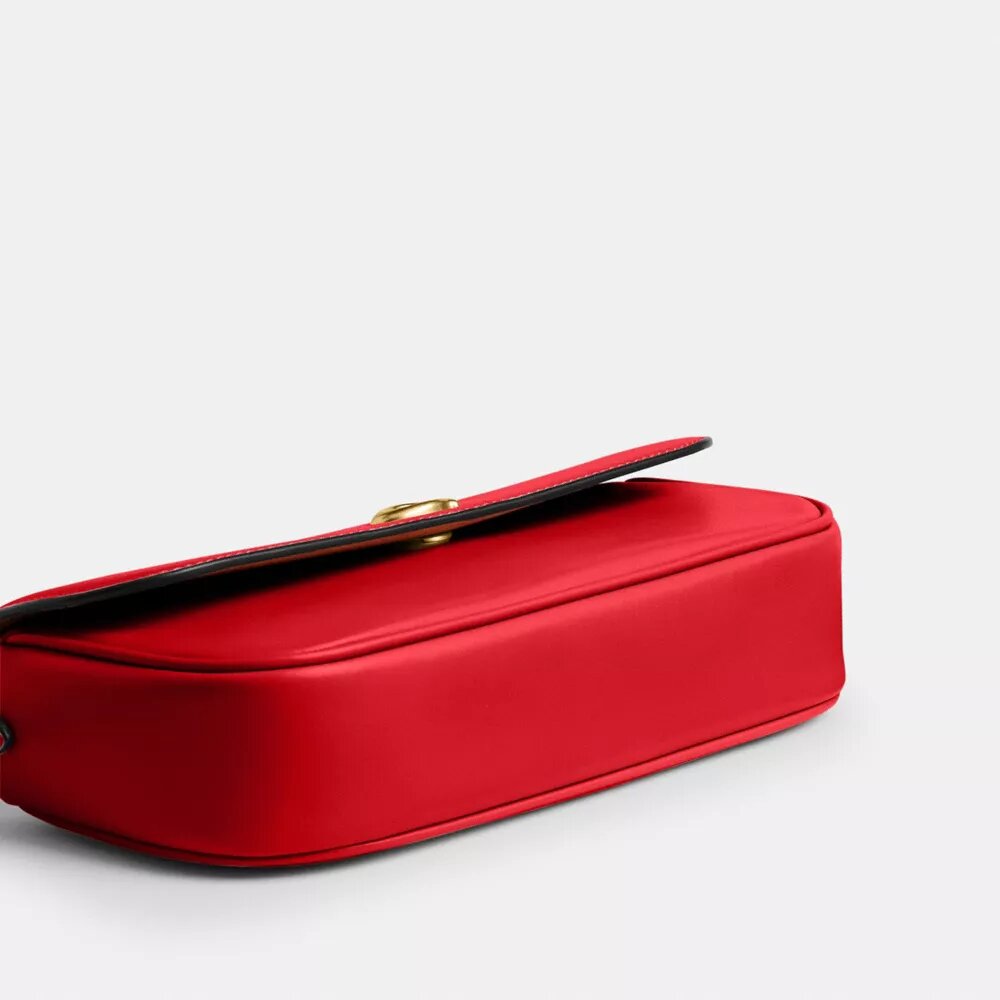 Brooke-Kettenhandtasche mit Klappe