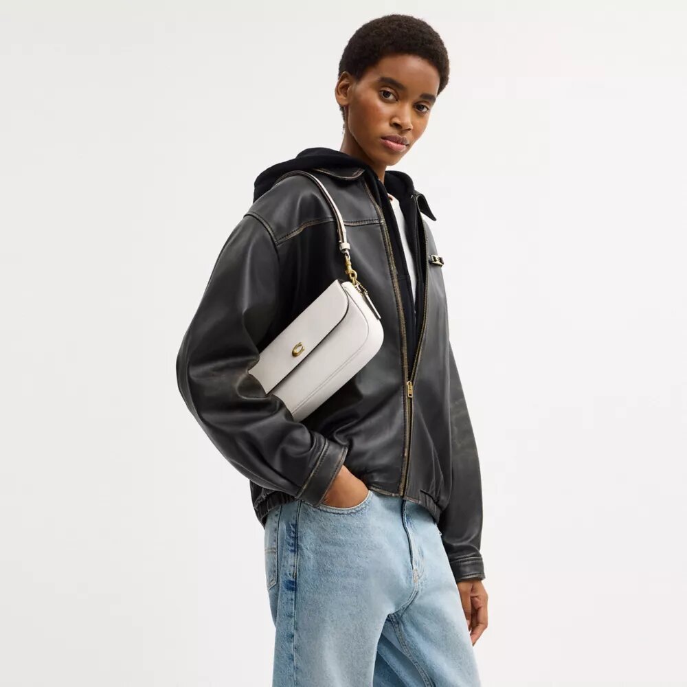 Brooke-Kettenhandtasche mit Klappe