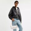 Brooke-Kettenhandtasche mit Klappe