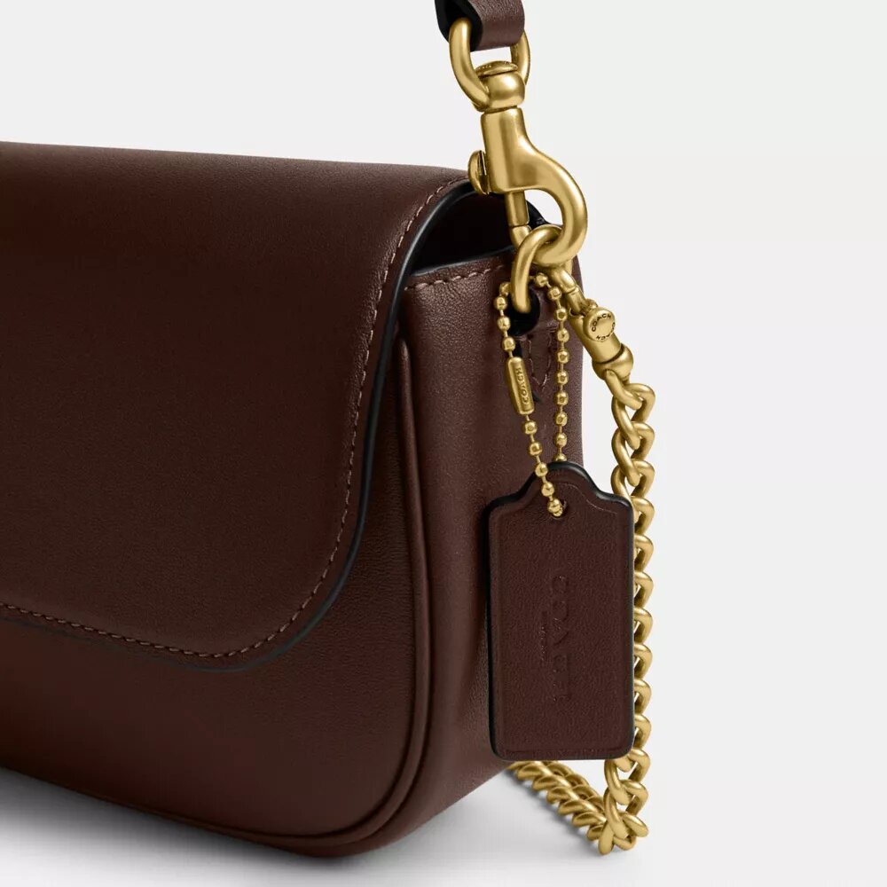 Brooke-Kettenhandtasche mit Klappe