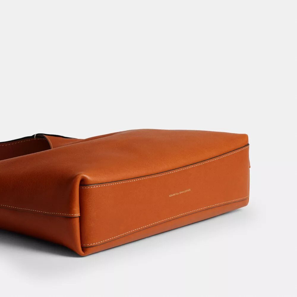 Brooklyn-Schultertasche 28
