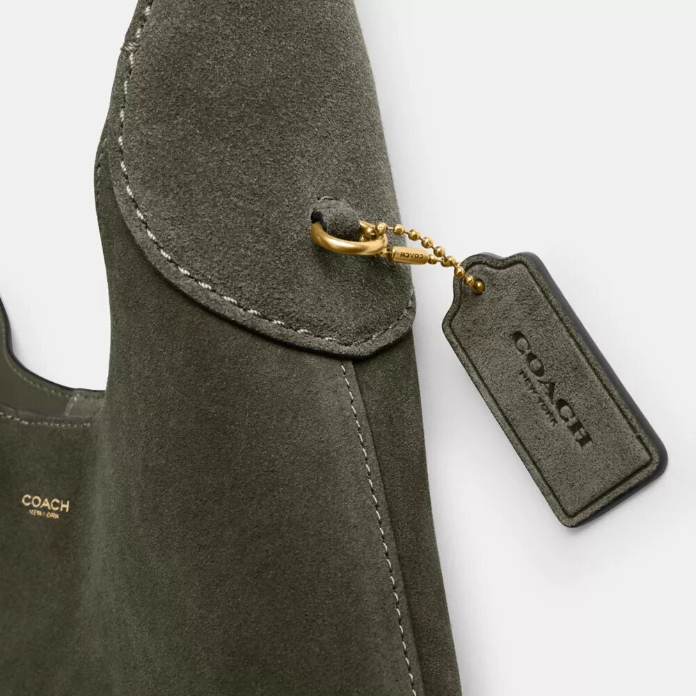 Brooklyn-Schultertasche 28