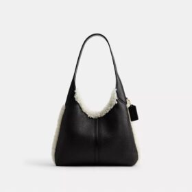 Brooklyn-Schultertasche 28 aus Lammfell