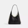 Brooklyn-Schultertasche 28 aus Lammfell