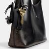Brooklyn-Schultertasche 28 aus „Loved“-Leder