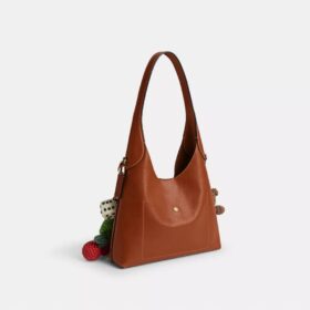 Brooklyn-Schultertasche 28 mit Anhängern