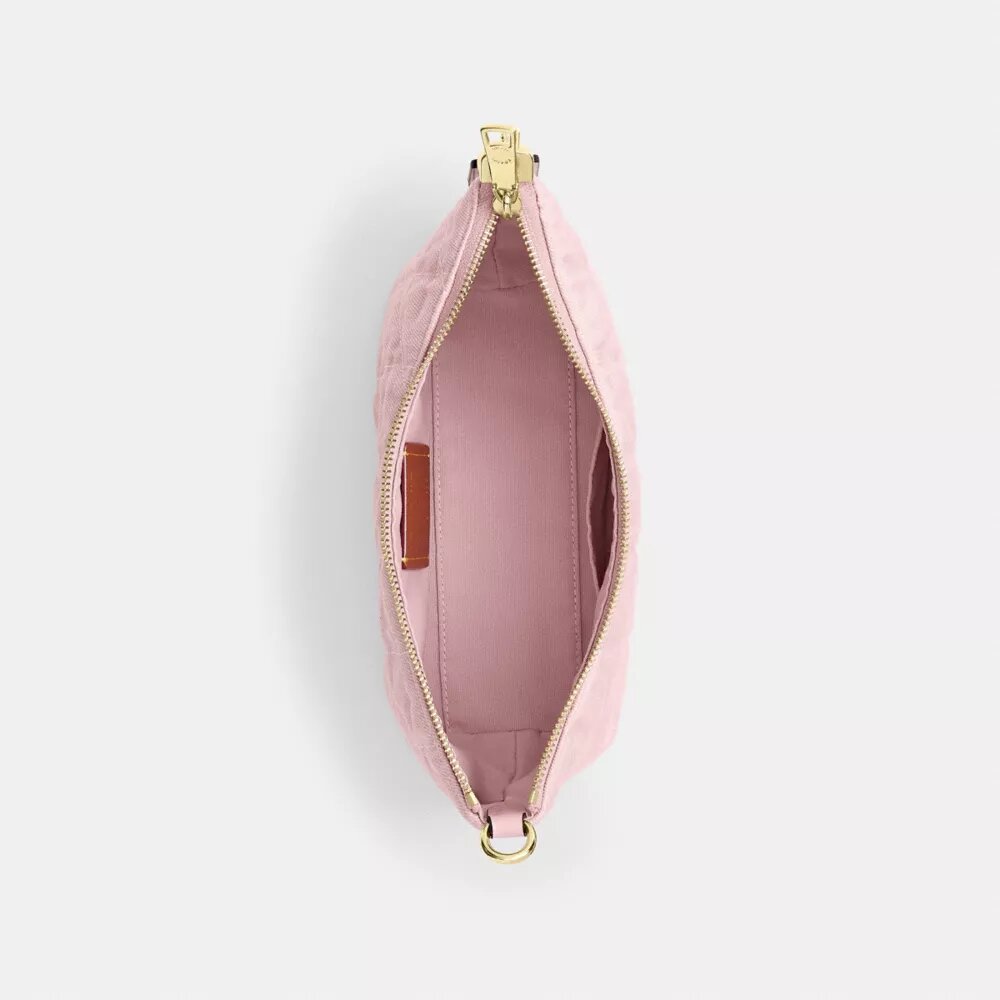 Caitlin-Schultertasche aus regenerativer Baumwolle mit Steppung und Anhänger