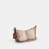 Caitlin-Schultertasche mit gestreiftem Patchwork