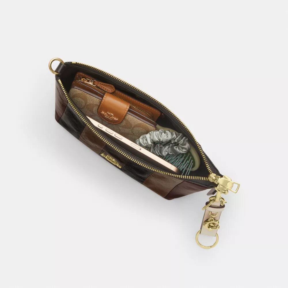 Caitlin-Schultertasche mit gestreiftem Patchwork