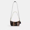 Caitlin-Schultertasche mit gestreiftem Patchwork