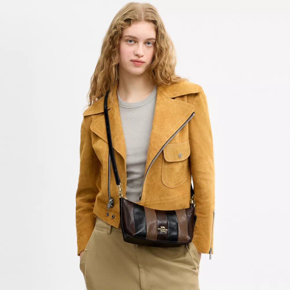 Caitlin-Schultertasche mit gestreiftem Patchwork