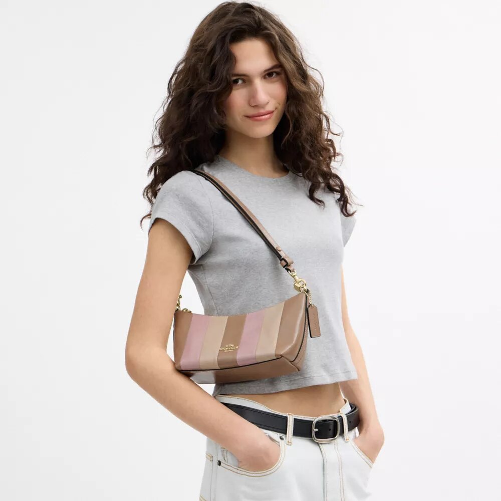Caitlin-Schultertasche mit gestreiftem Patchwork