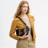 Caitlin-Schultertasche mit gestreiftem Patchwork