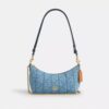 Caitlin-Schultertasche mit Steppung