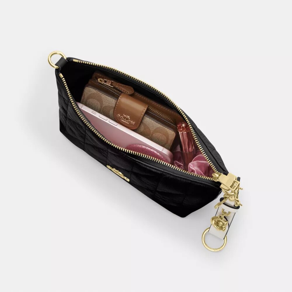 Caitlin-Schultertasche mit Steppung