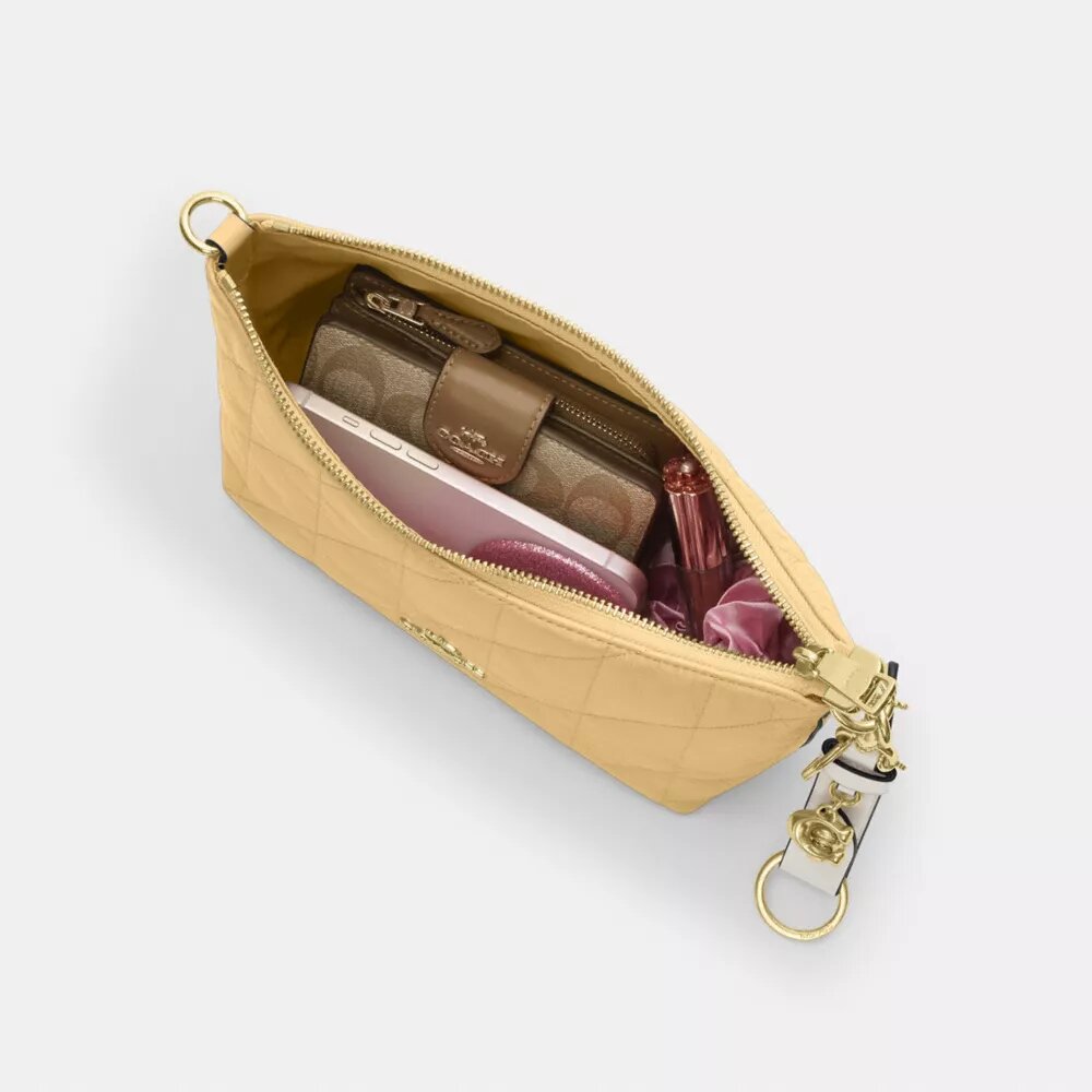 Caitlin-Schultertasche mit Steppung