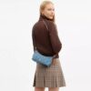 Caitlin-Schultertasche mit Steppung