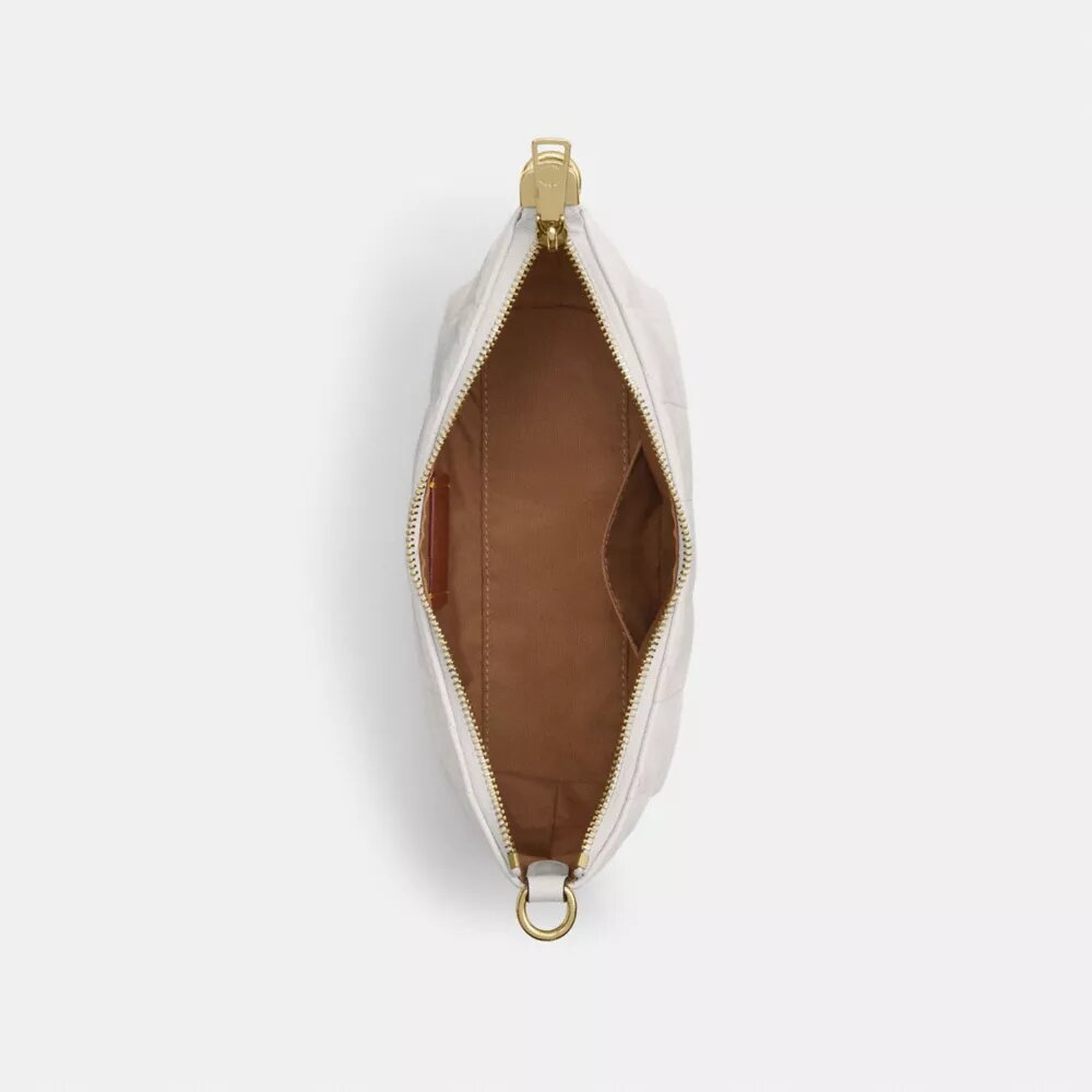 Caitlin-Schultertasche mit Steppung und Anhänger