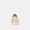 Canvas-Sneaker aus charakteristischem Jacquard