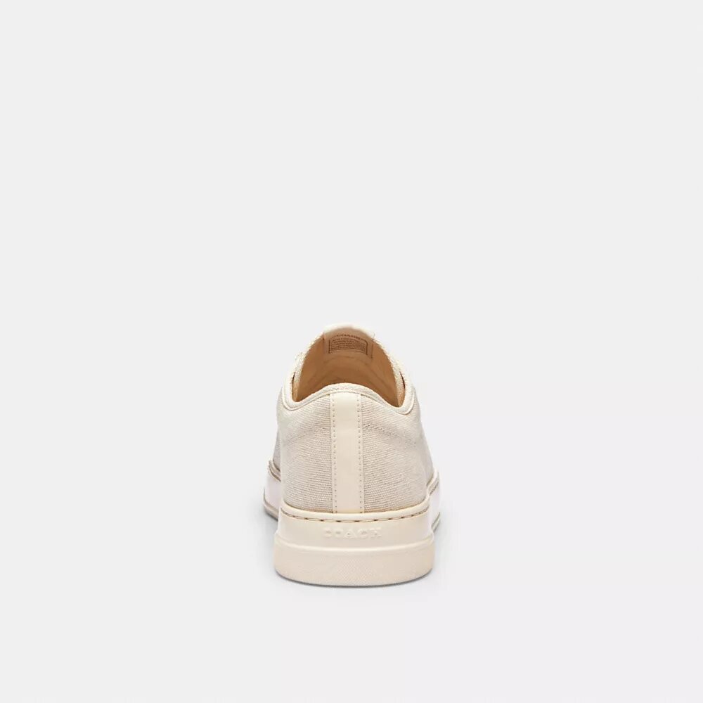 Canvas-Sneaker aus charakteristischem Jacquard