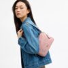 Carey-Umhängetasche aus charakteristischem Denim