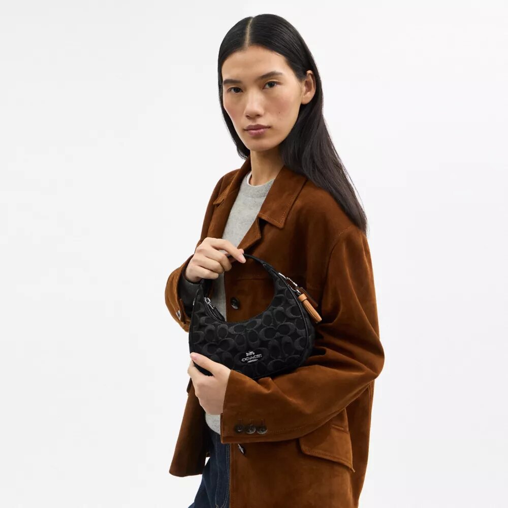 Carmen Minitasche im charakteristischen Denim-Look