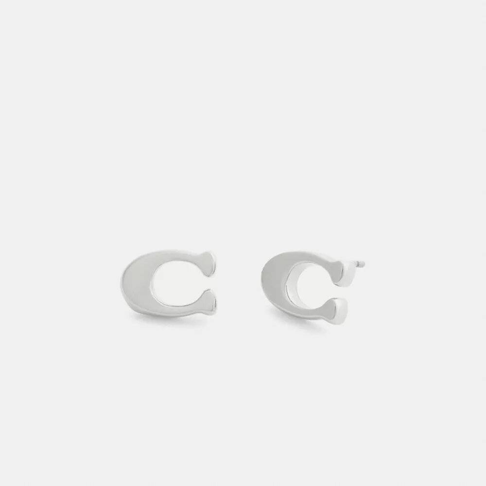 Charakteristische Ohrstecker