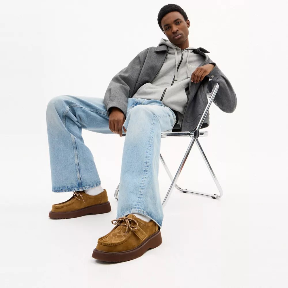 Chukka-Boots aus charakteristischem Wildleder