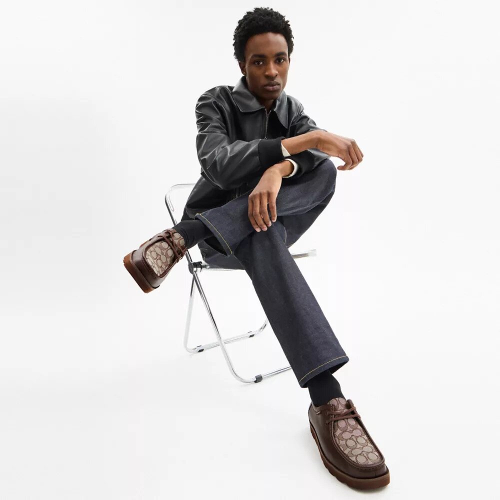 Chukka-Schuh mit Signature Canvas