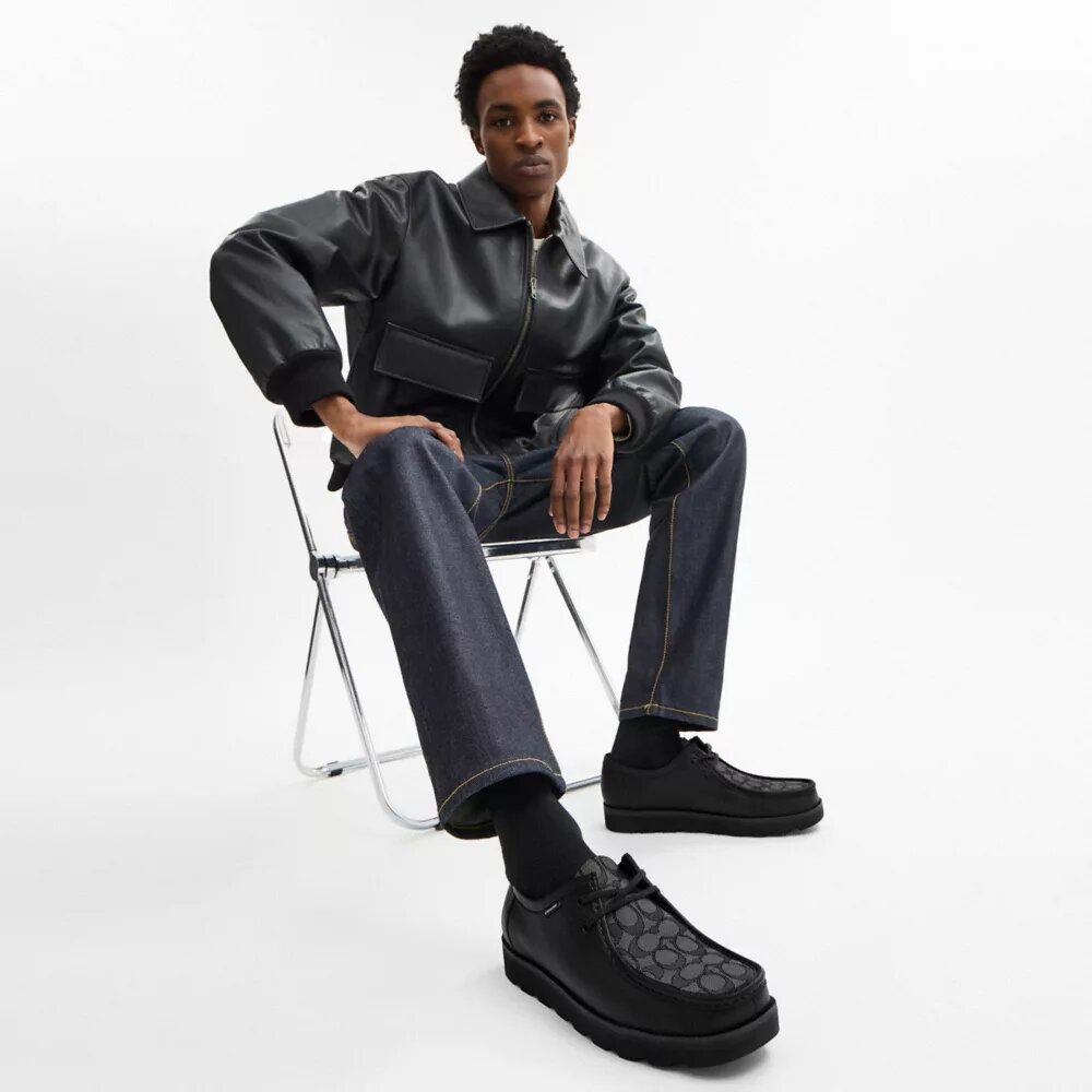 Chukka-Schuh mit Signature Canvas